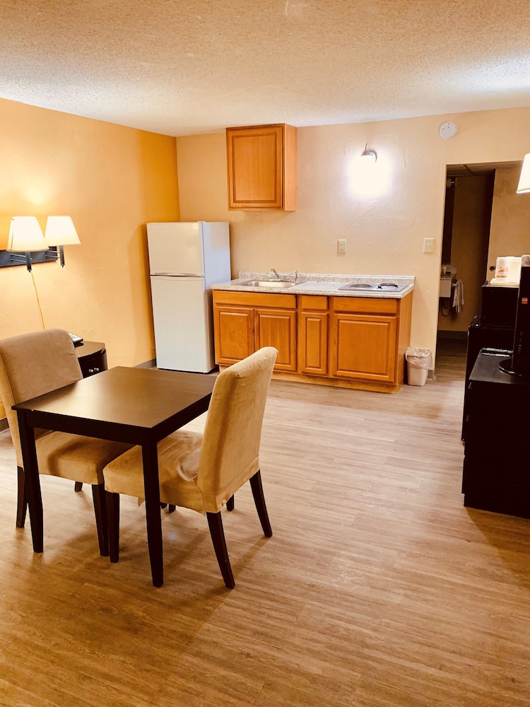 Baymont by Wyndham Front Royal Near Shenandoah National Park 31/44