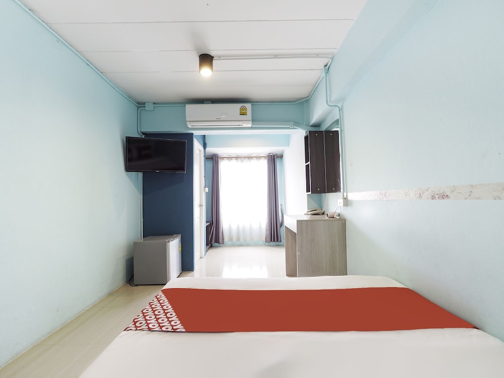 DELUXE, DOUBLE BED