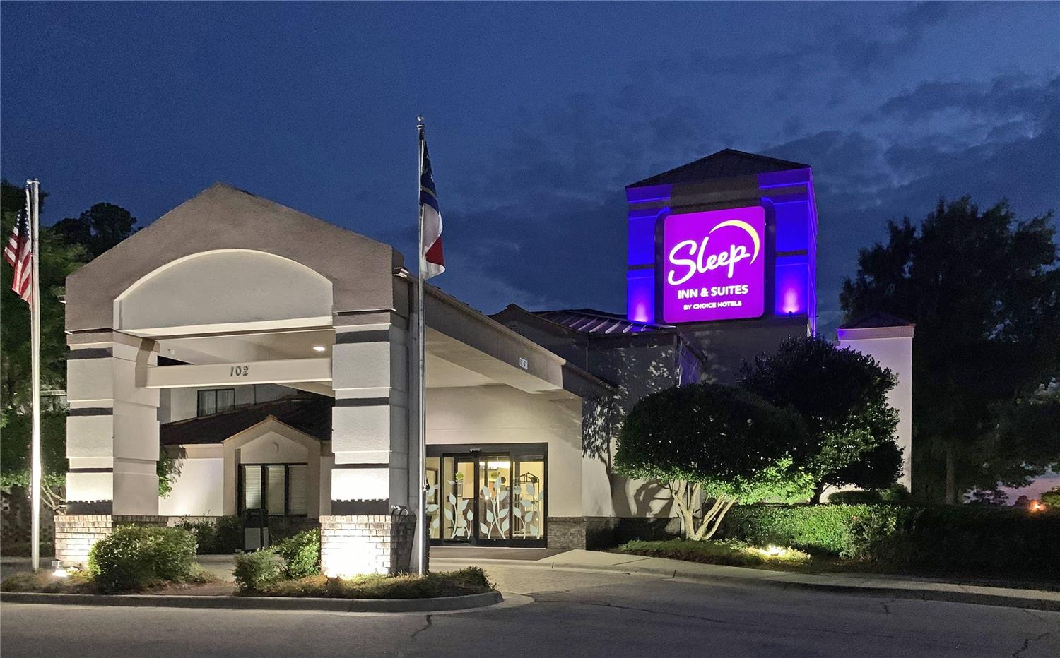 Sleep Inn & Suites Spring Lake - Fayetteville near Fort Bragg 1/17