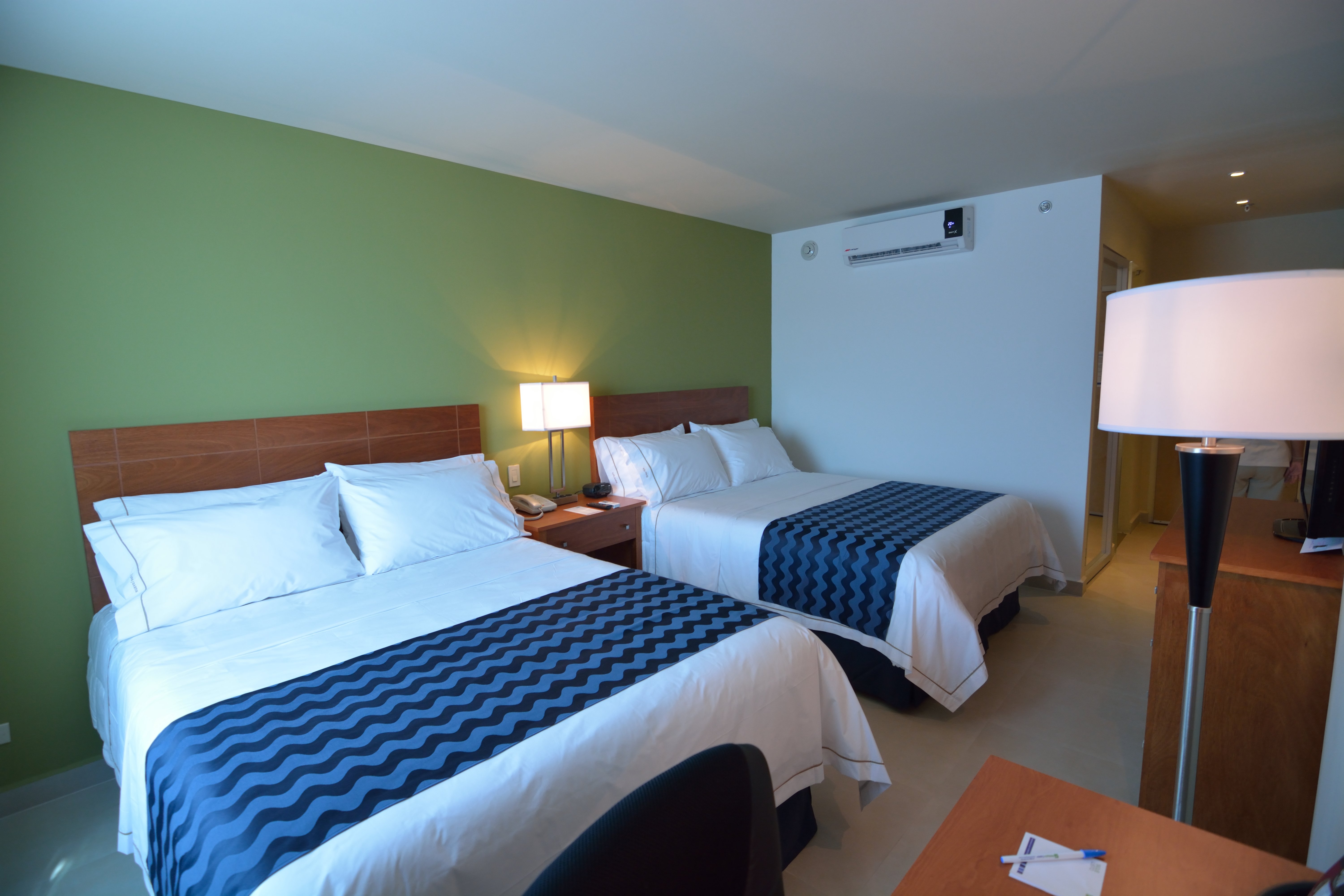 Holiday Inn Express Cabo San Lucas 32/71