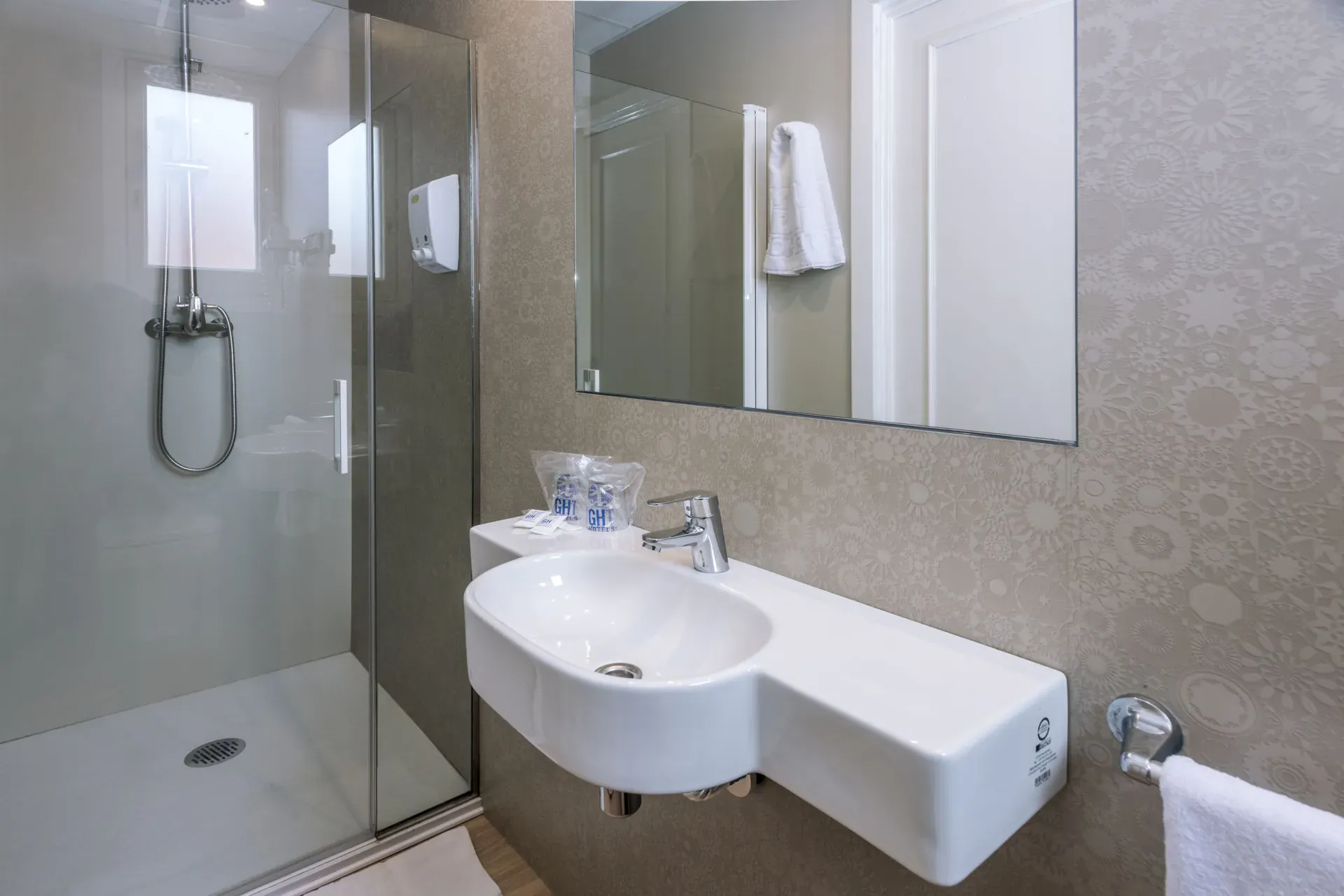 غرفة عائلية، GHT Balmes Hotel, Aparthotel & Splash 7/10