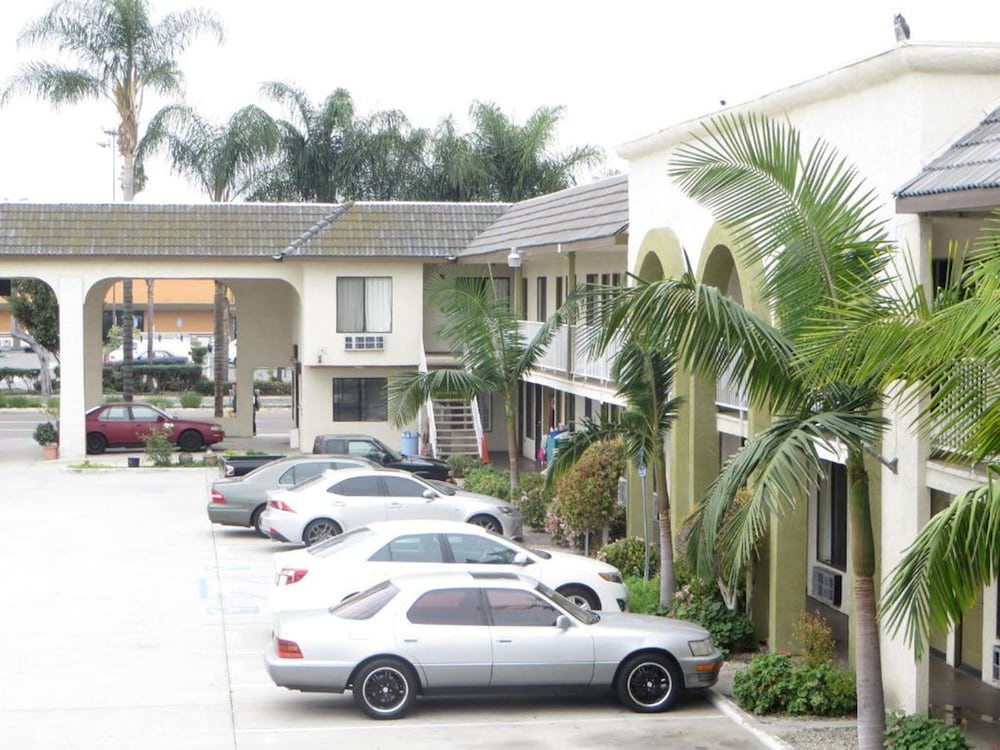 National Inn Garden Grove 2/60