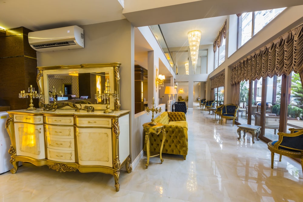 Real King Suit Otel 6/50