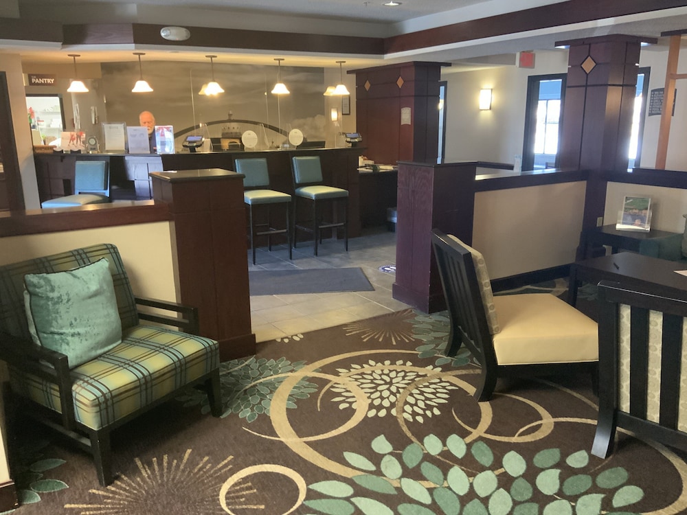 Staybridge Suites West Des Moines 50/76