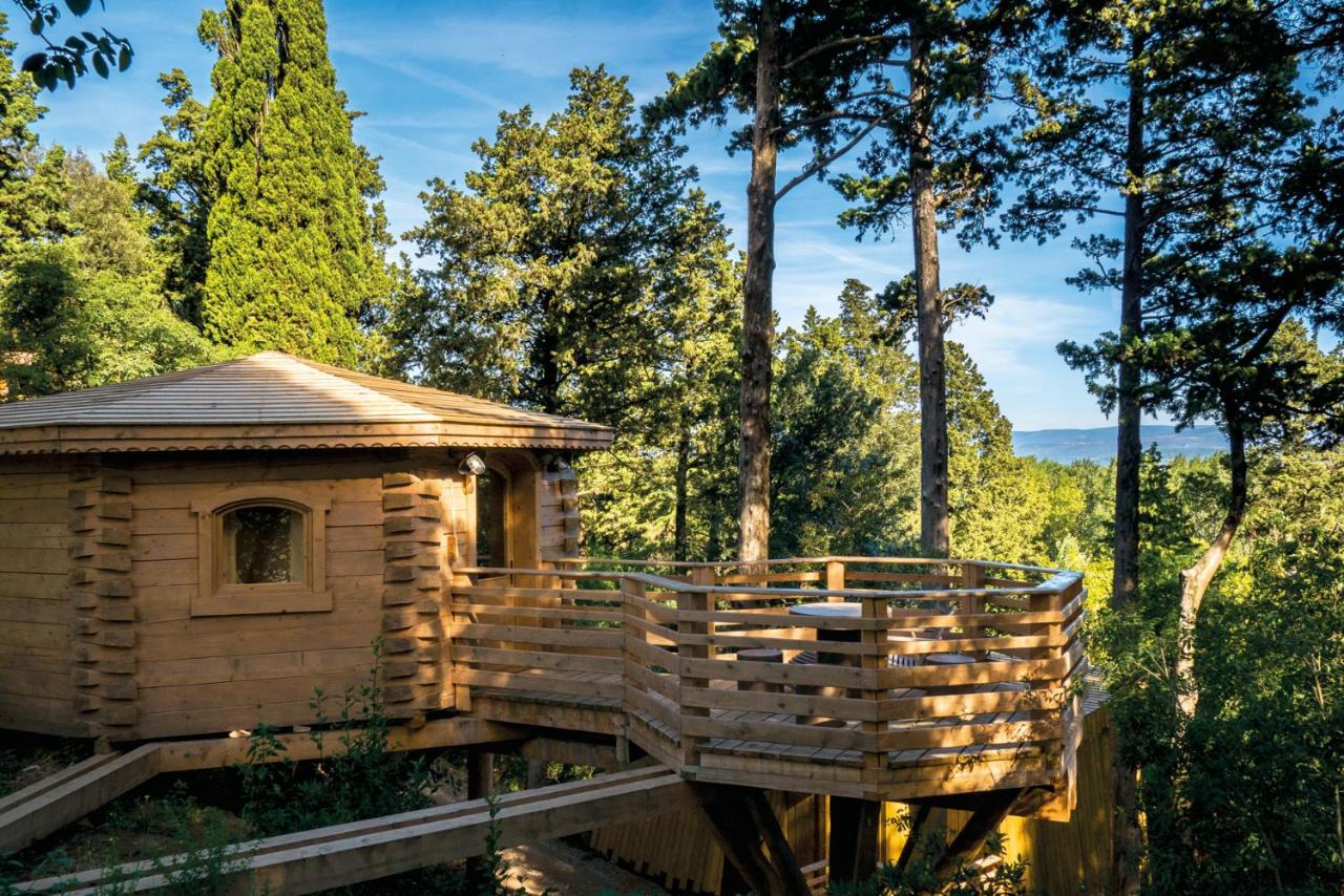 Hotel Les Cabanes Dans Les Bois 2/15