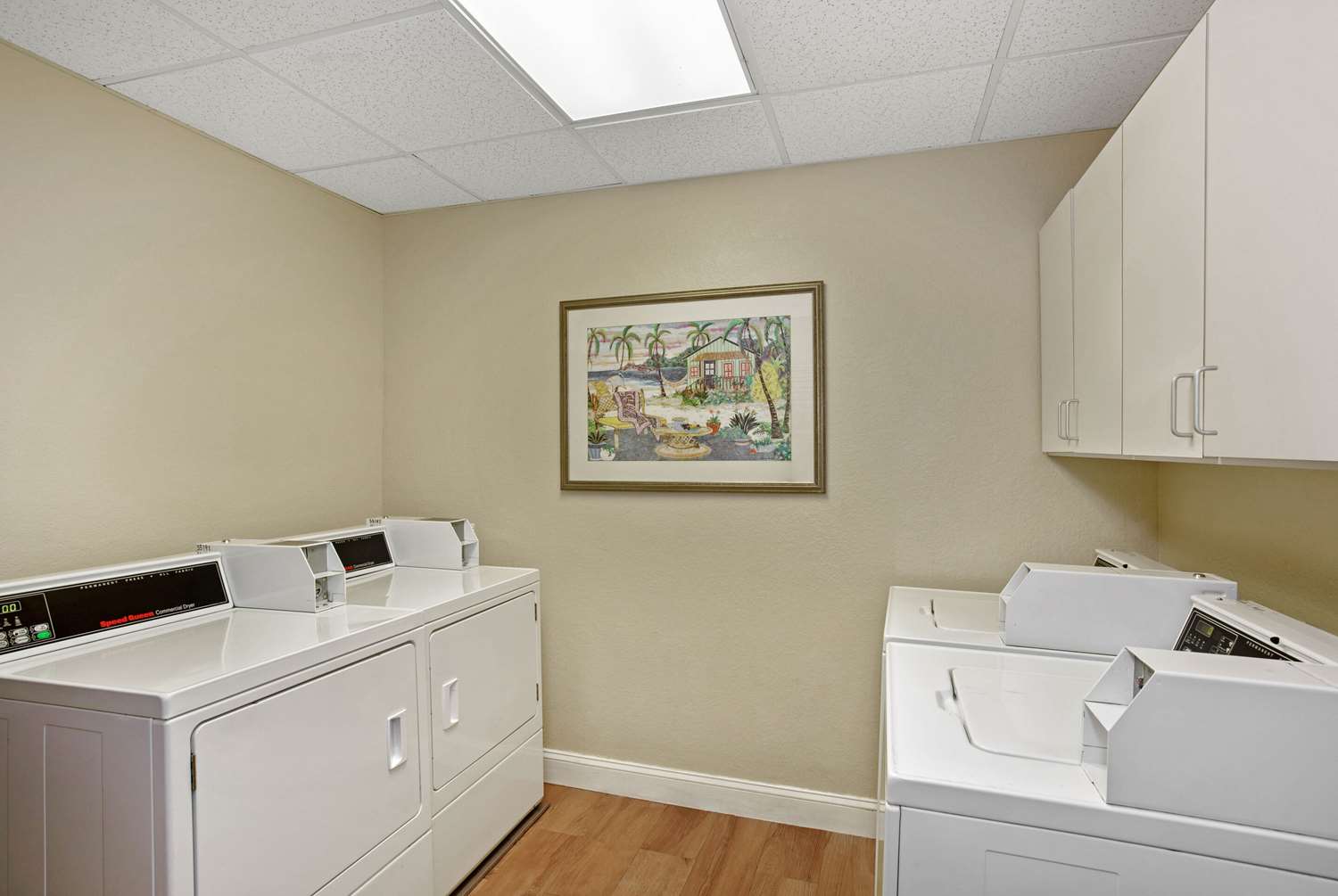 Comfort Inn & Suites Sarasota I75 44/44