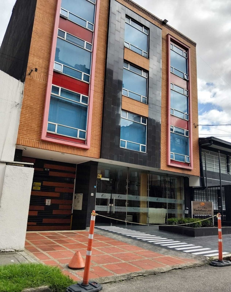 Hotel Bogota Castellana 100 5/47