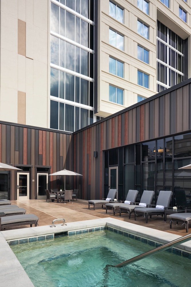 THE WESTIN JACKSON 4/56