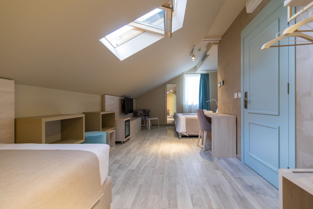 Garni Hotel D10 25/66