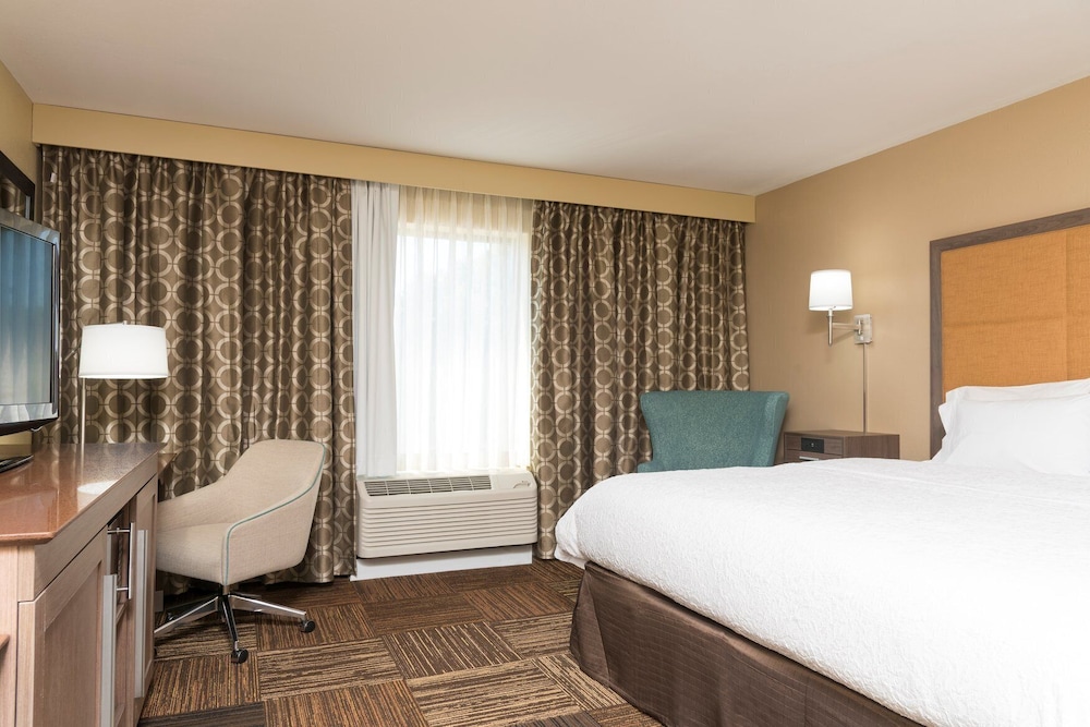 Hampton Inn & Suites Fremont 12/46