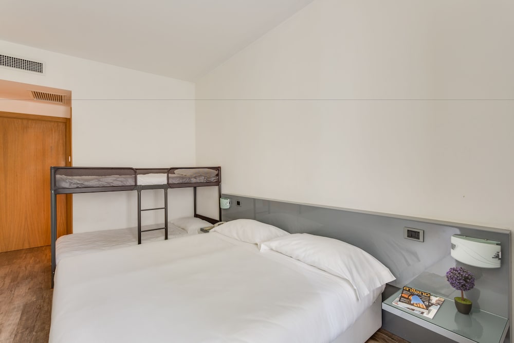 Kleos Hotel Milano 16/48