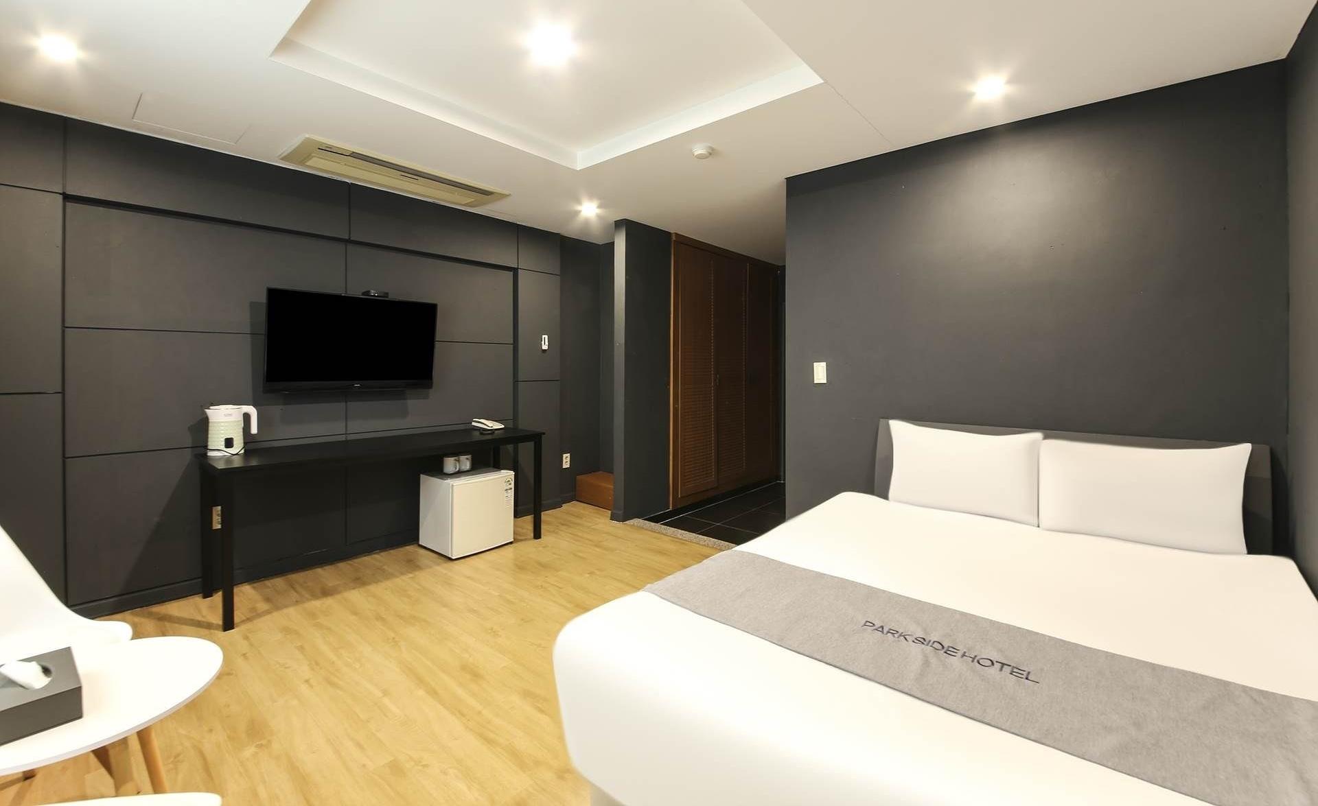 Jeju Parkside Hotel 25/65