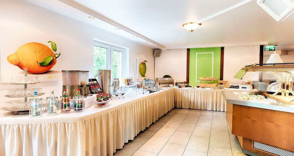 Holiday Inn - The Niu, Stream Monchengladbach 61/71