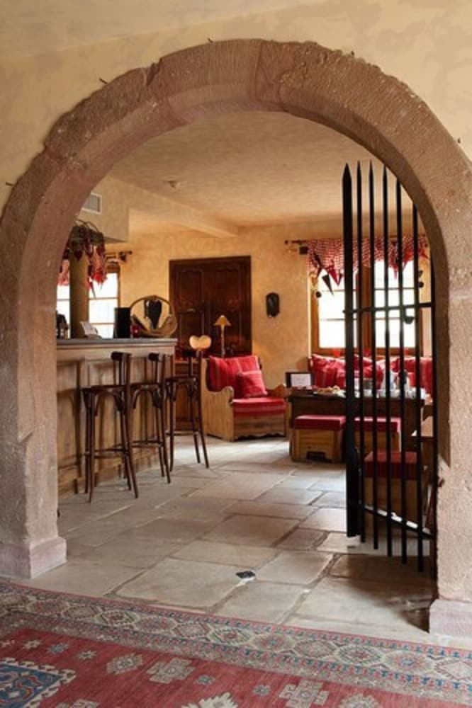 Hostellerie A La Ville de Lyon 32/38