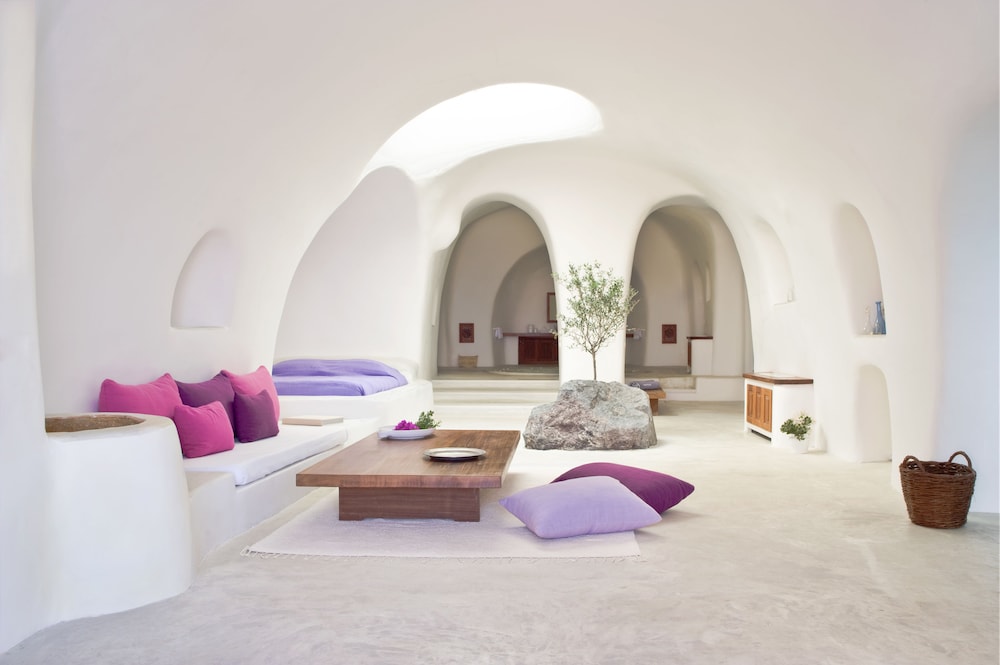 Perivolas Traditional Houses 33/69