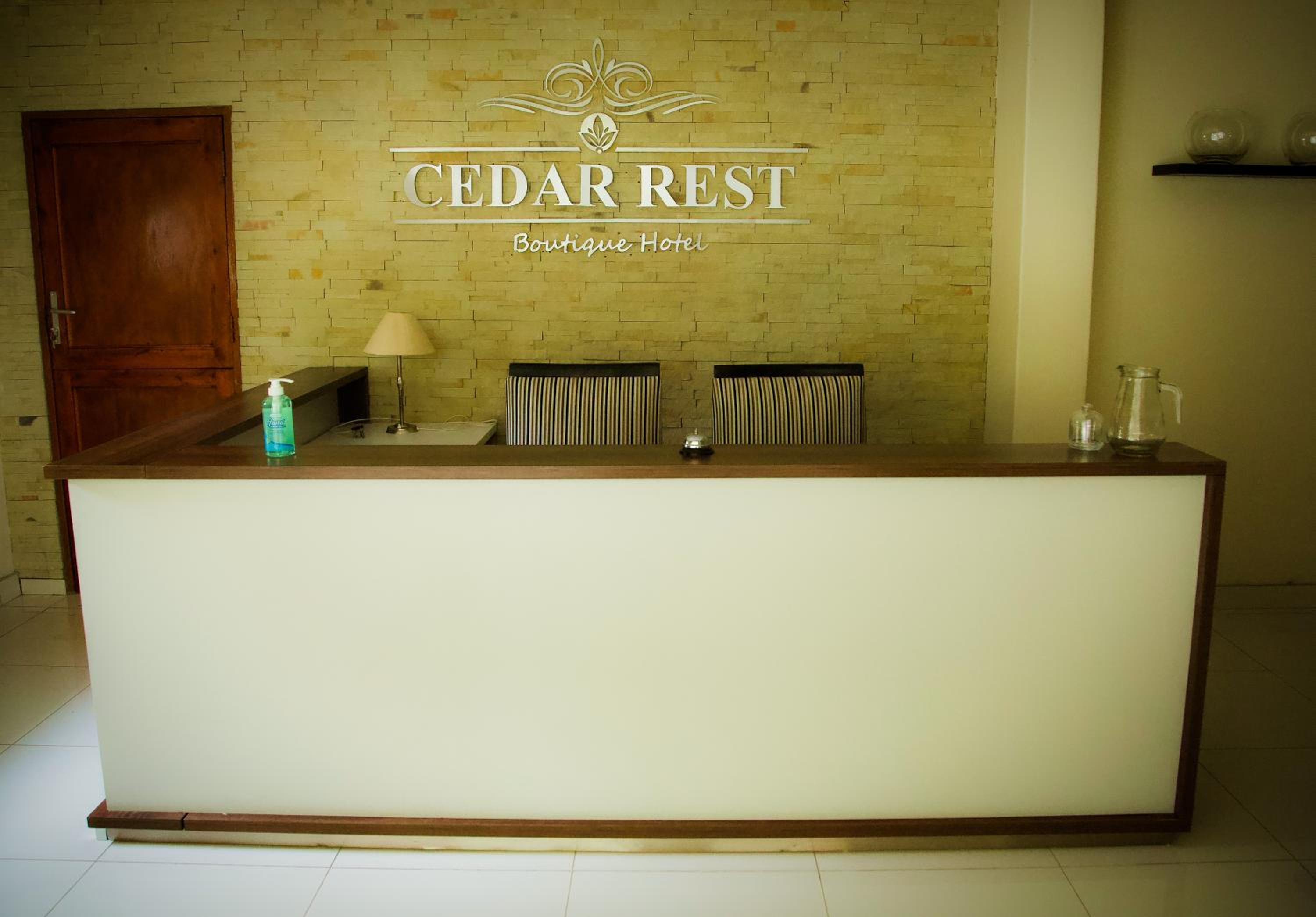 Cedar Rest Hotel 1/24