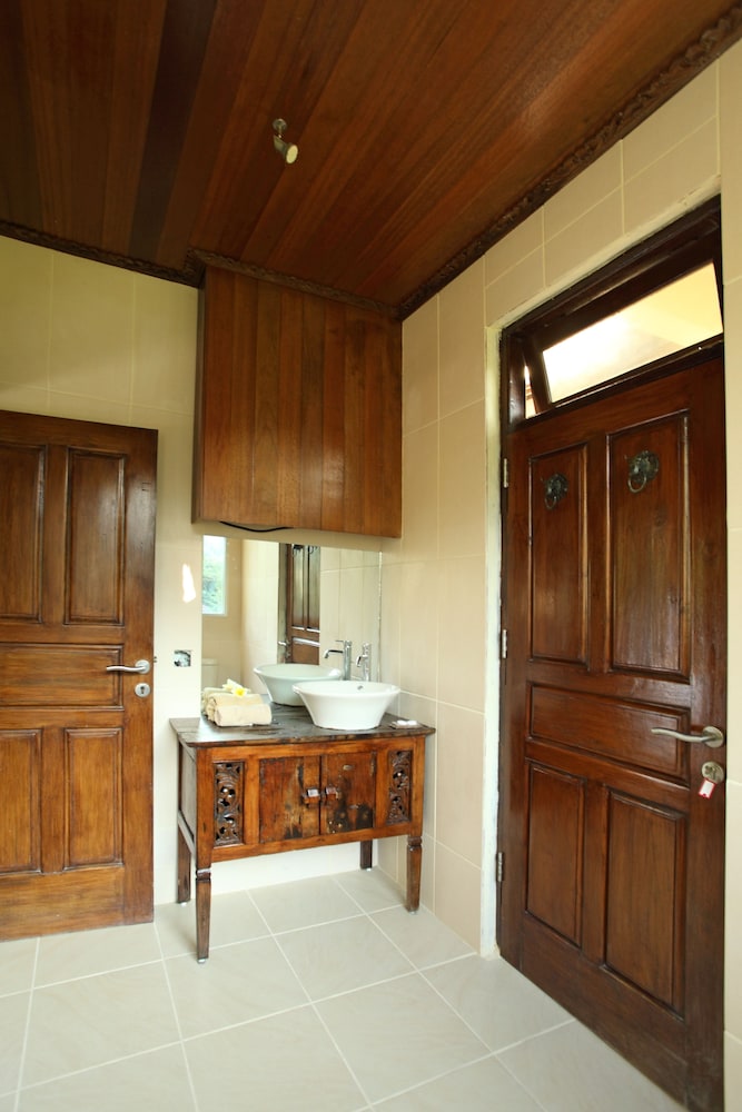 Villa Matanai L 14/56