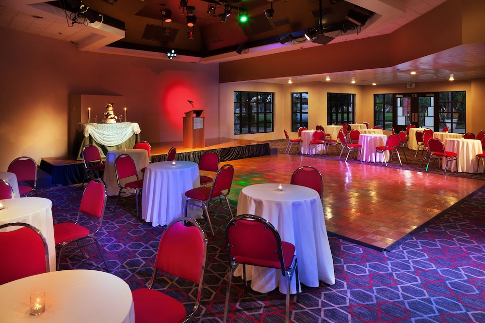 Four Points By Sheraton San Diego 17/32