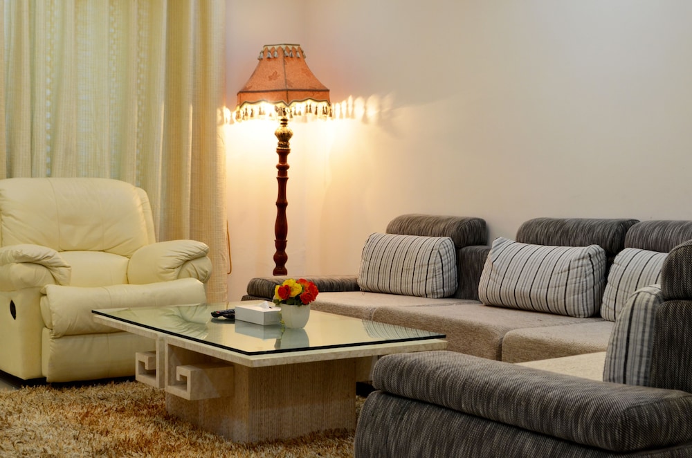 Kiev Tower Hotel Apartments 11/21