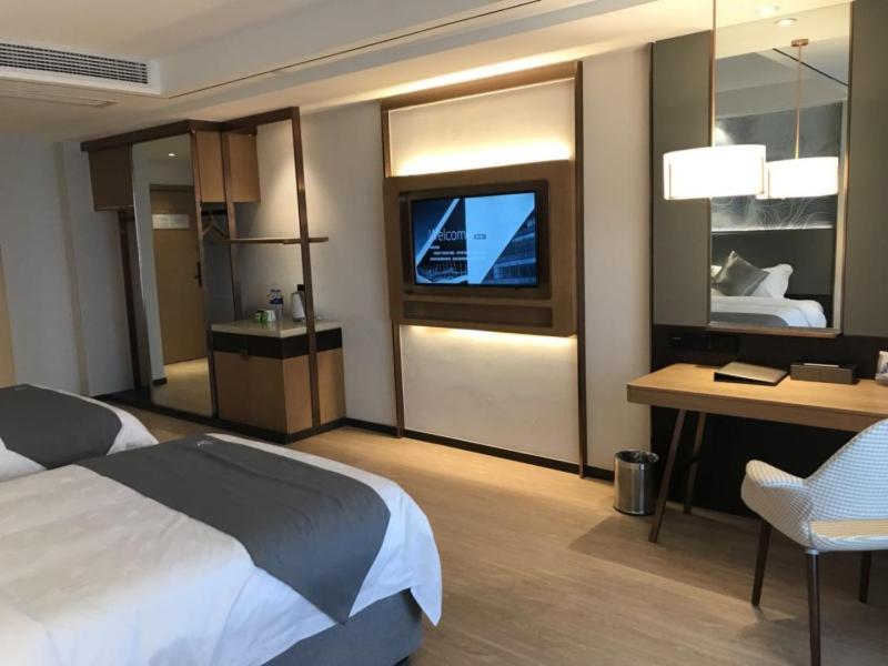 GreenTree Eastern Xuzhou High Speed Railway Station West Exit Station Hotel 44/60