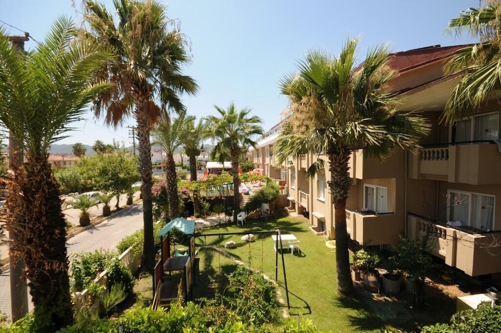 Ozturk Apartments 13/47
