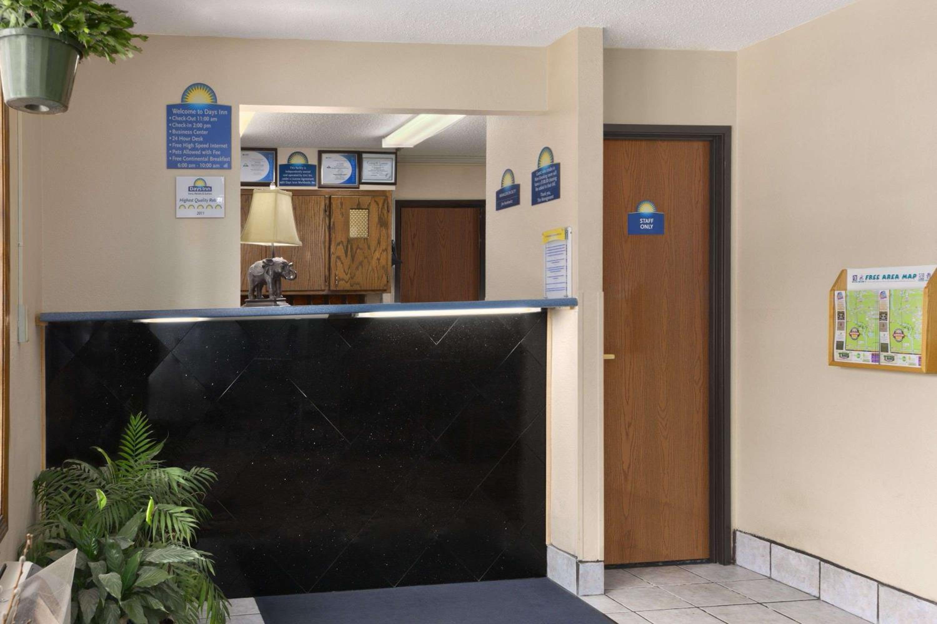 Days Inn By Wyndham Keene Nh 4/41