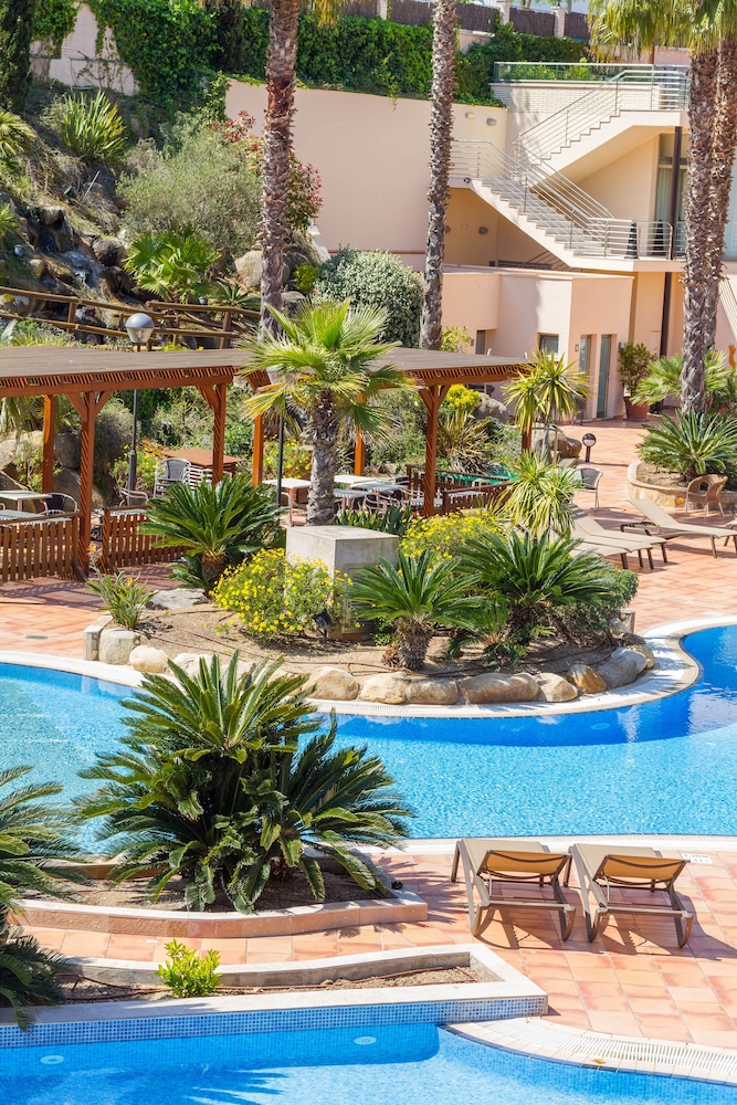 Golden Bahia De Tossa & Spa 67/75