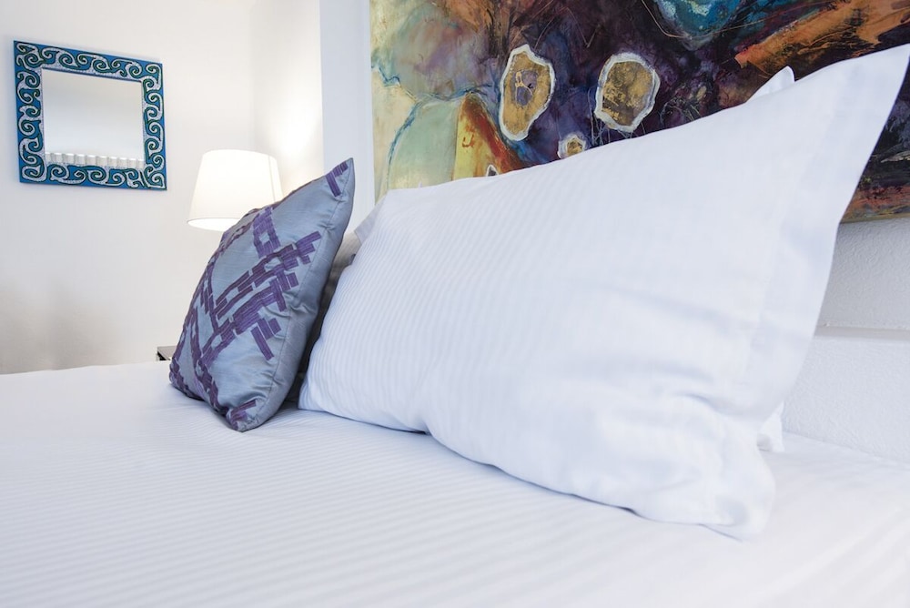 Colombe Hotel Boutique 38/76