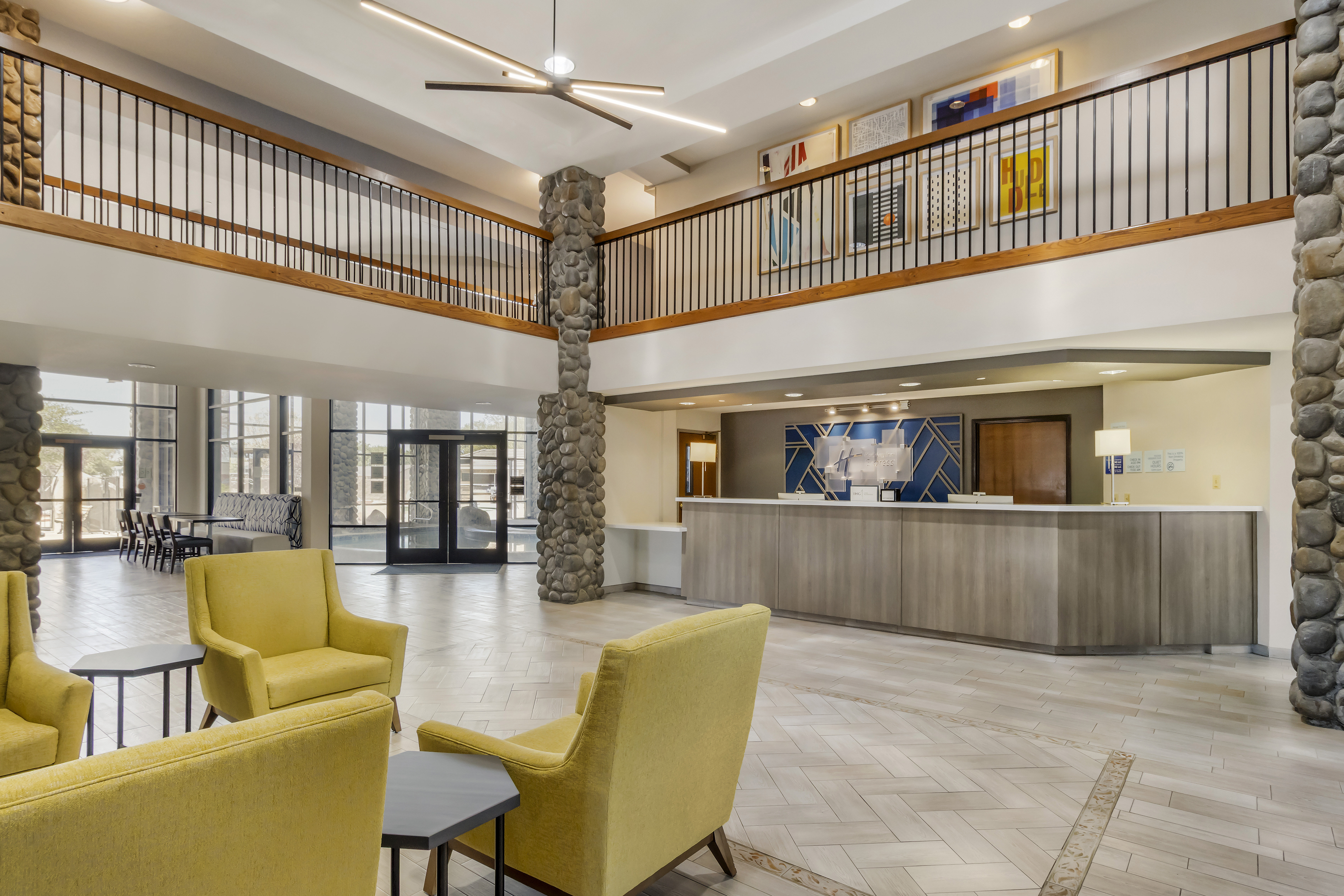 Holiday Inn Express Fallon 8/81