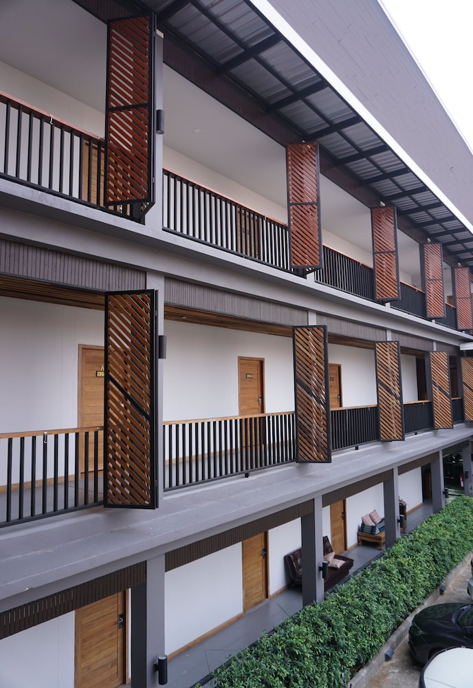 Must Come Boutique Hotel 1/18