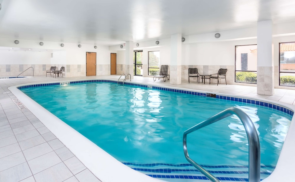 Hampton Inn Stafford 5/34