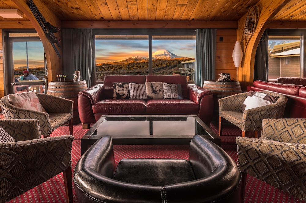 Skotel Alpine Resort 54/72