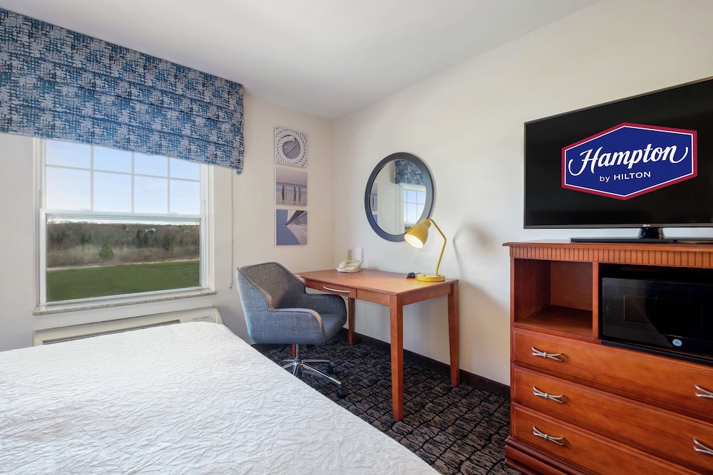 Hampton Inn & Suites Rockland 36/81