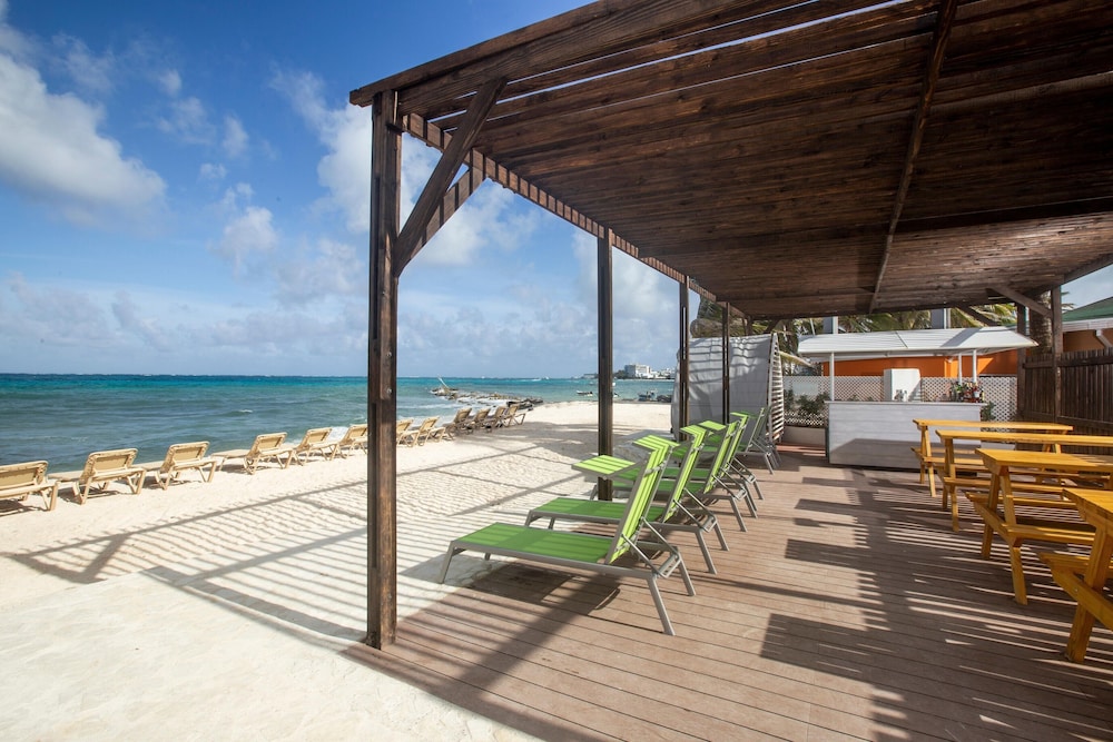 Decameron Maryland 43/50