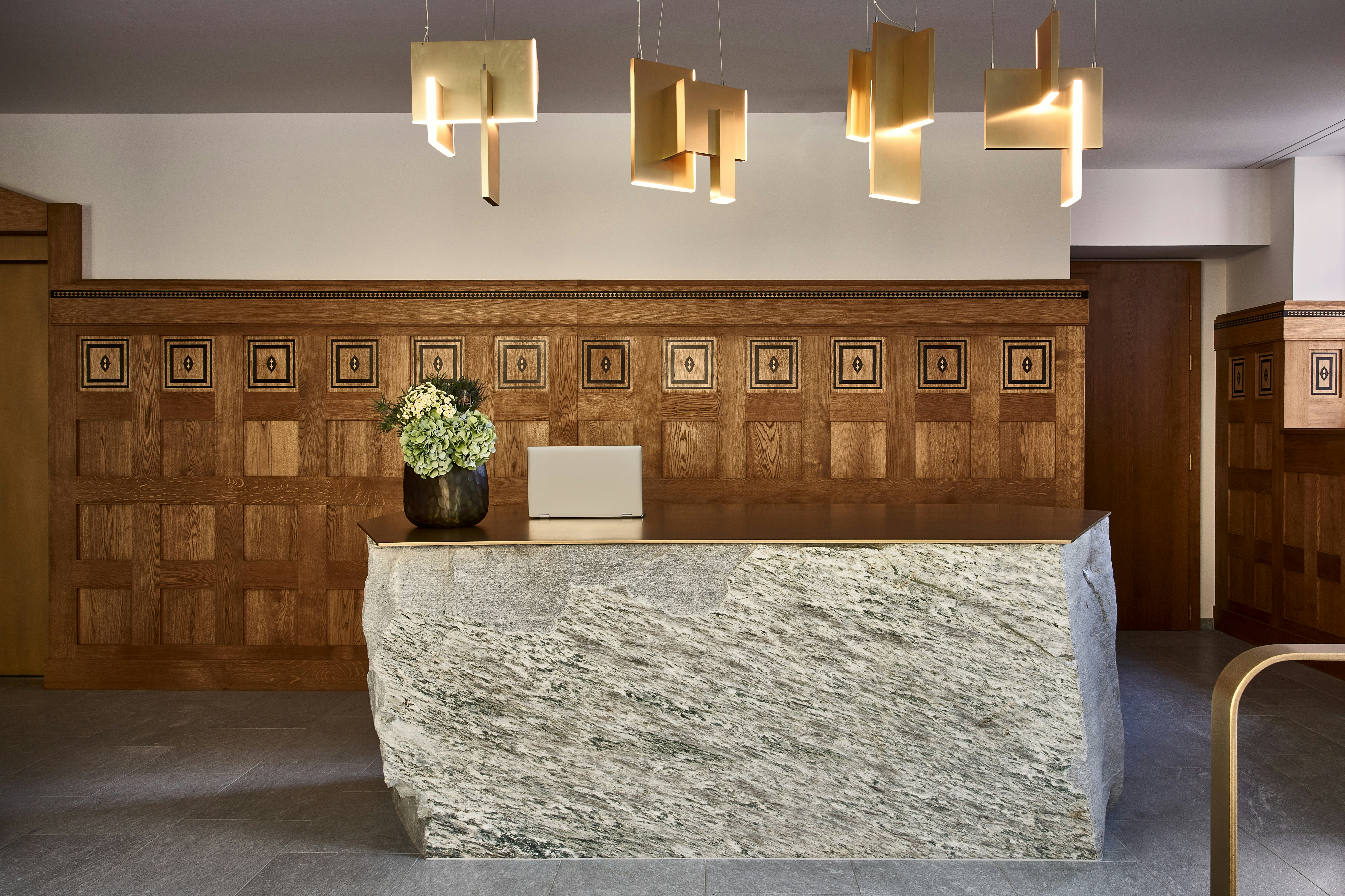 Grace La Margna St Moritz 10/55