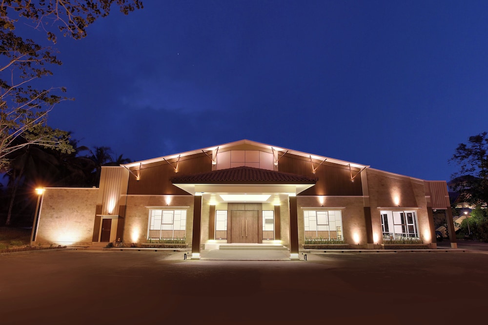 Mercure Manado Tateli Resort And Convention 1/50