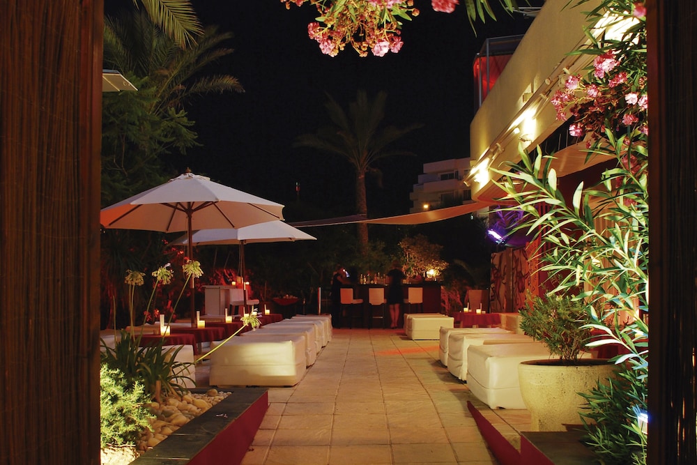 El Hotel Pacha 45/47