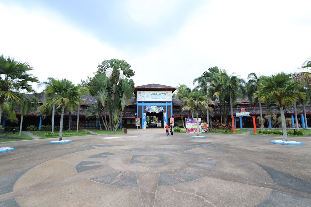 Bukit Merah Laketown Resort 28/43