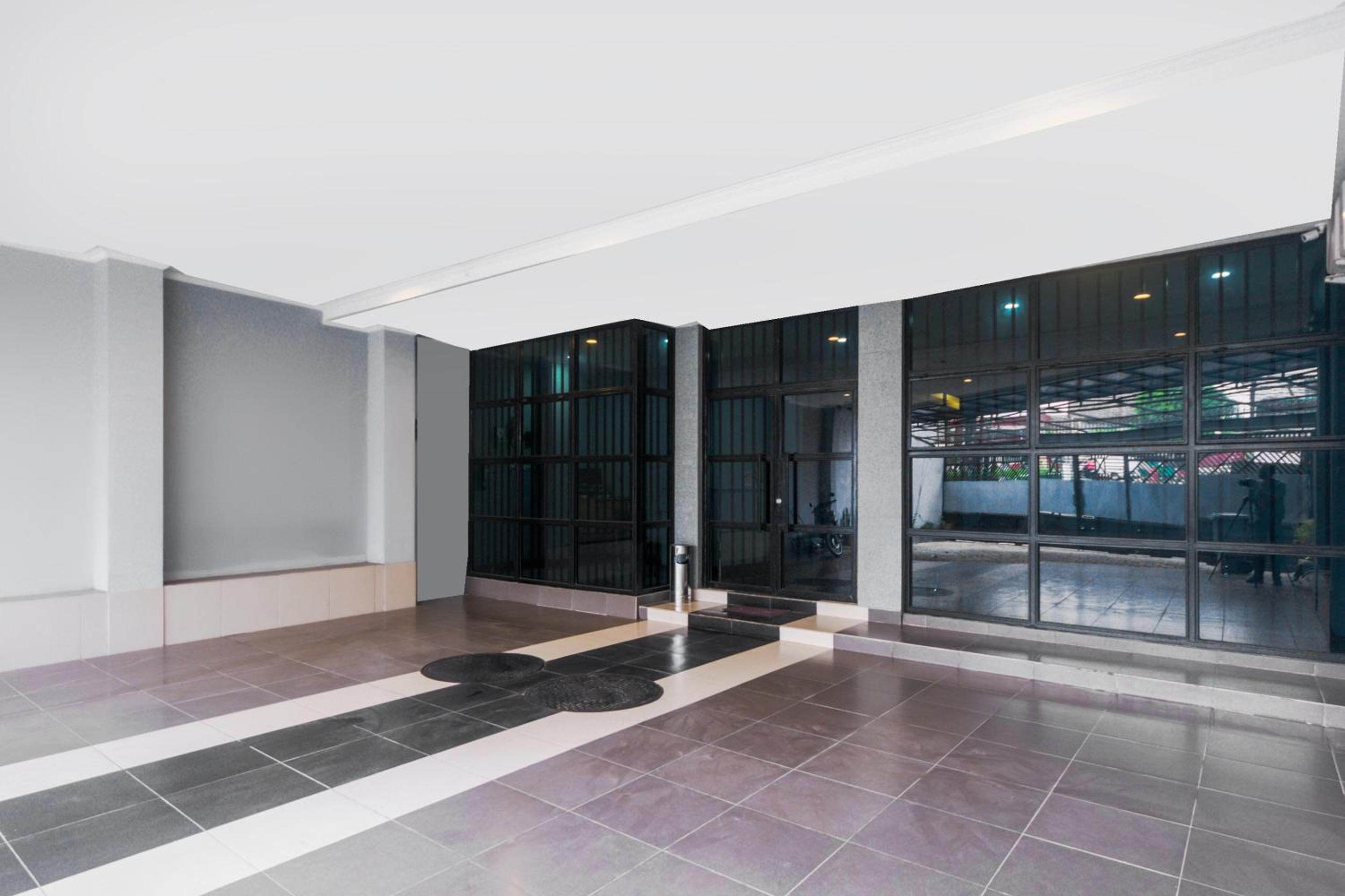 OYO 3354 Homia Residence 41/47