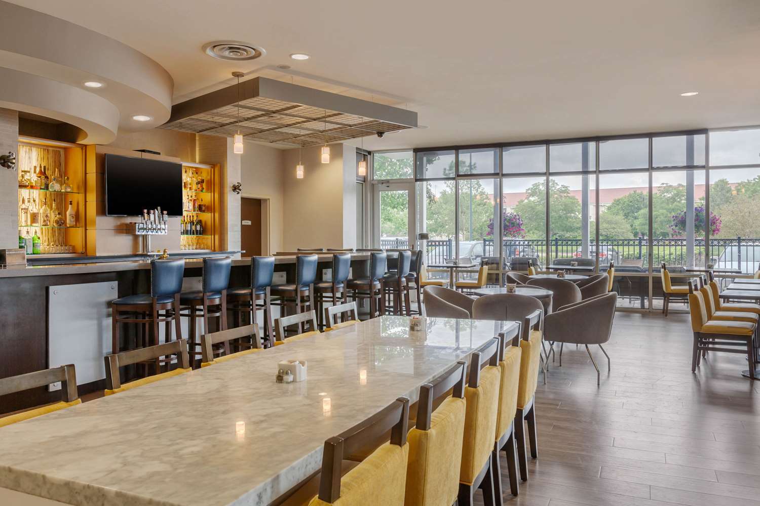 Cambria Hotel Denver International Airport 48/63