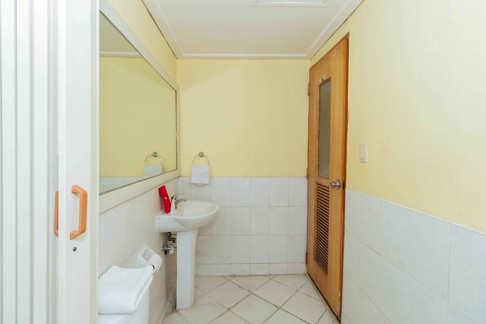Reddoorz Timog Avenue Quezon City 26/58