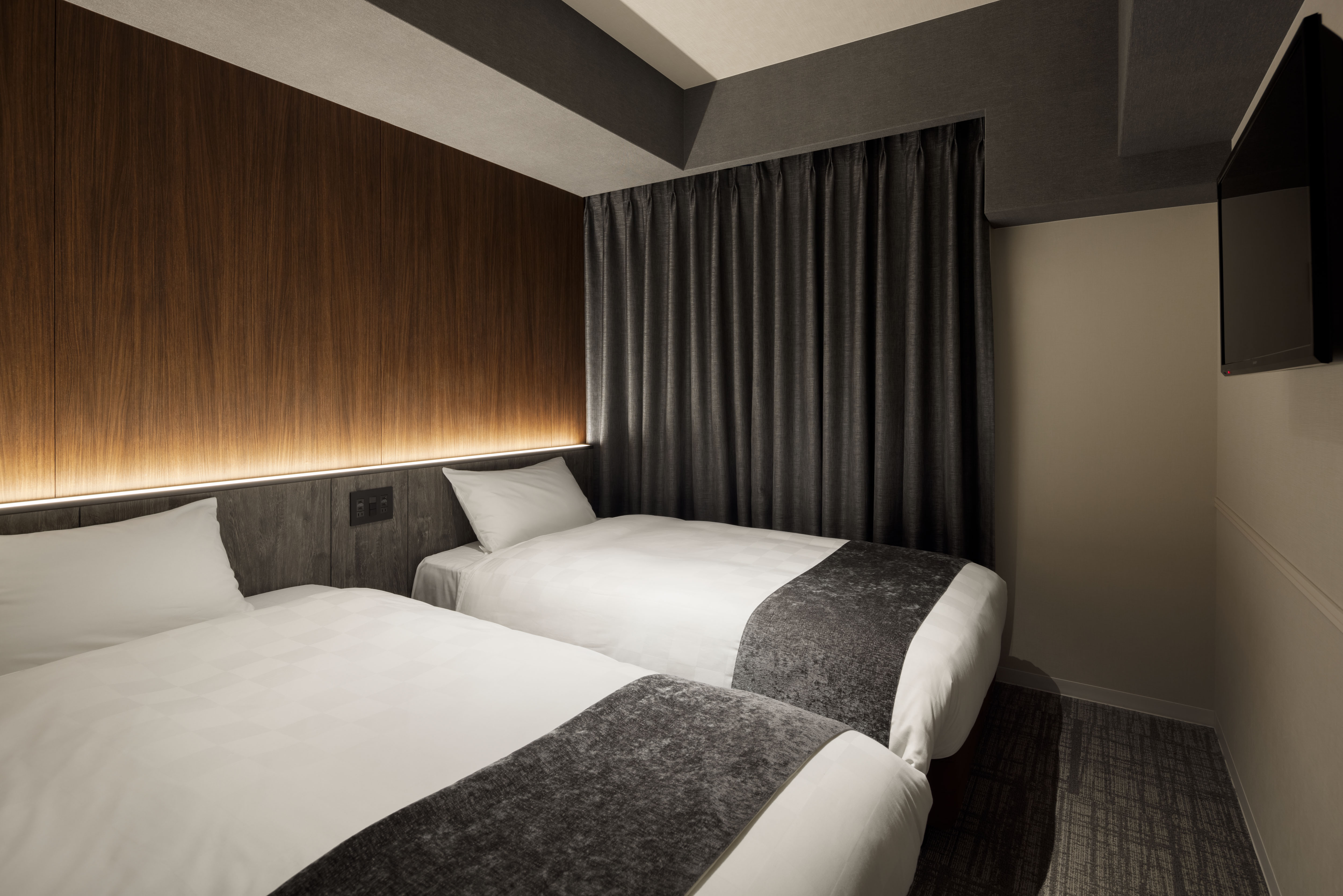 ROOM, TWIN BEDS, HIGH FLOOR