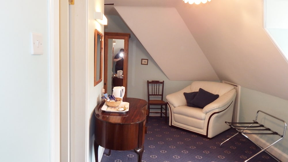 Whitchester Christian Guest House 30/50