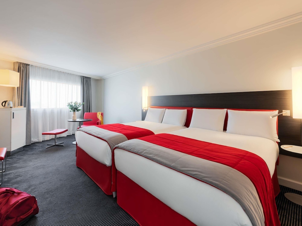Mercure Paris CDG Airport 12/69