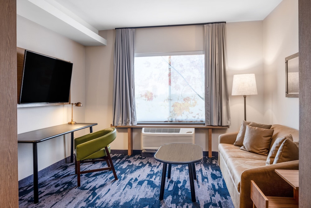 Fairfield Inn & Suites by Marriott Minneapolis North 34/36