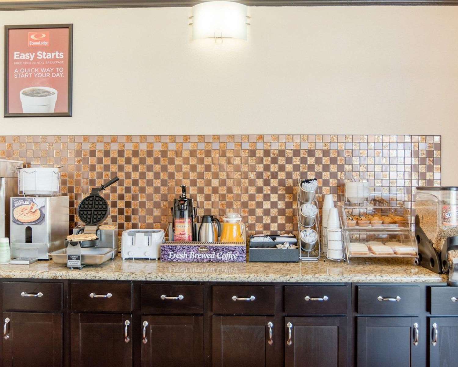 HomeStay Inn & Suites Russellville 33/33