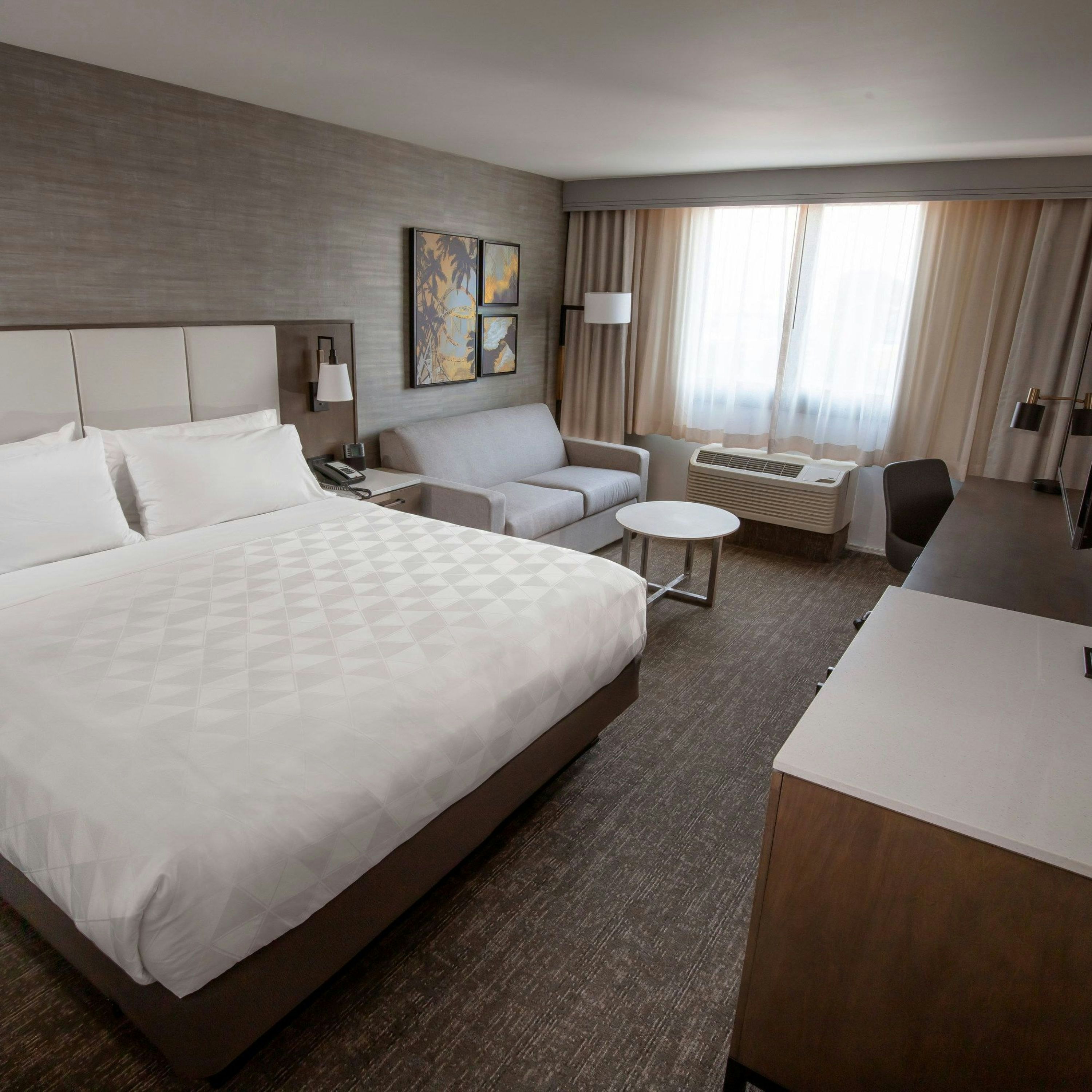 DoubleTree by Hilton Buena Park 4/57