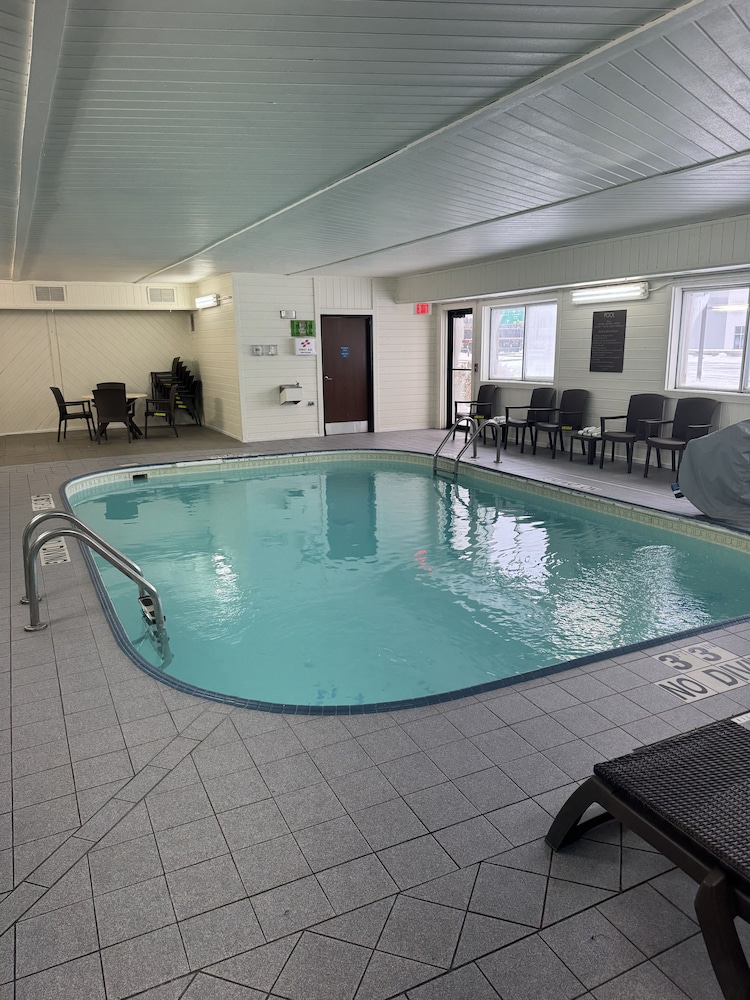 Quality Inn & Suites Green Bay - Ashwaubenon 30/50