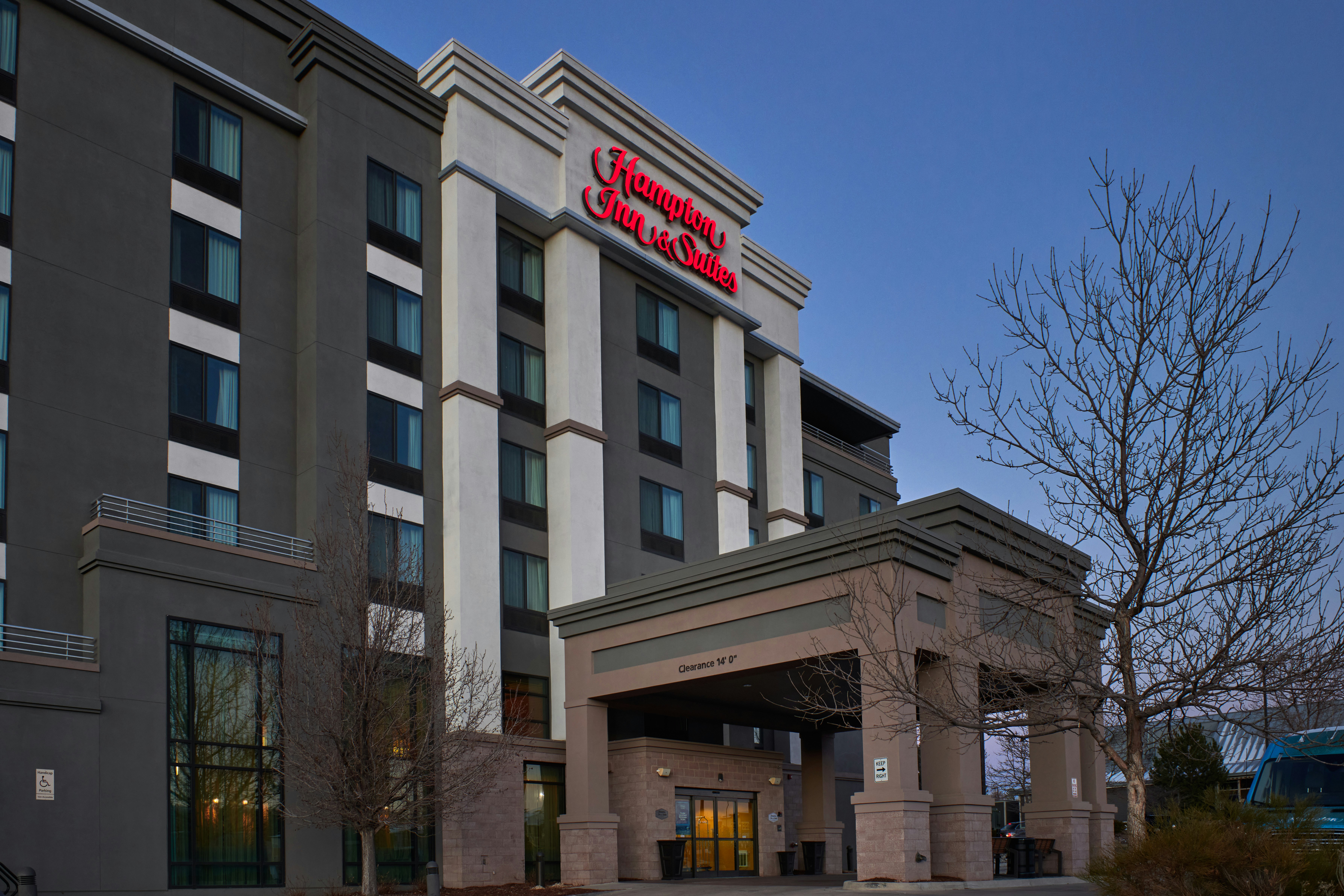 Hampton Inn & Suites Denver/Highlands Ranch 5/82