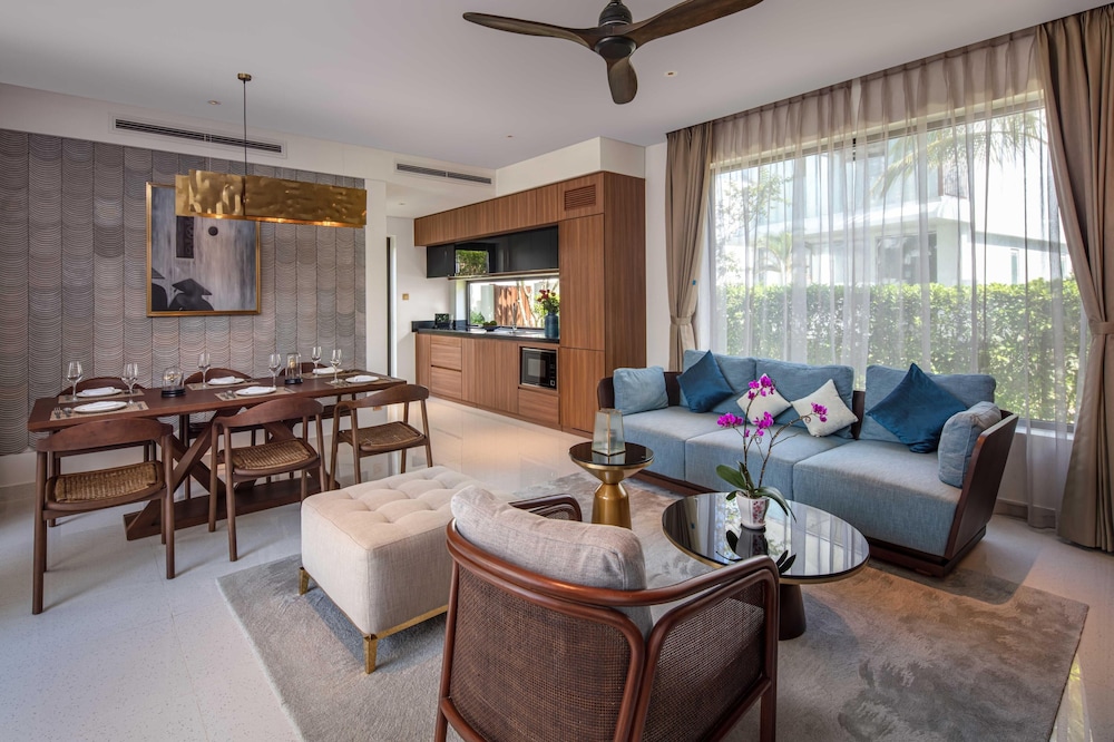 Wyndham Royal Beachfront Resort & Spa Hoi An Danang 39/59